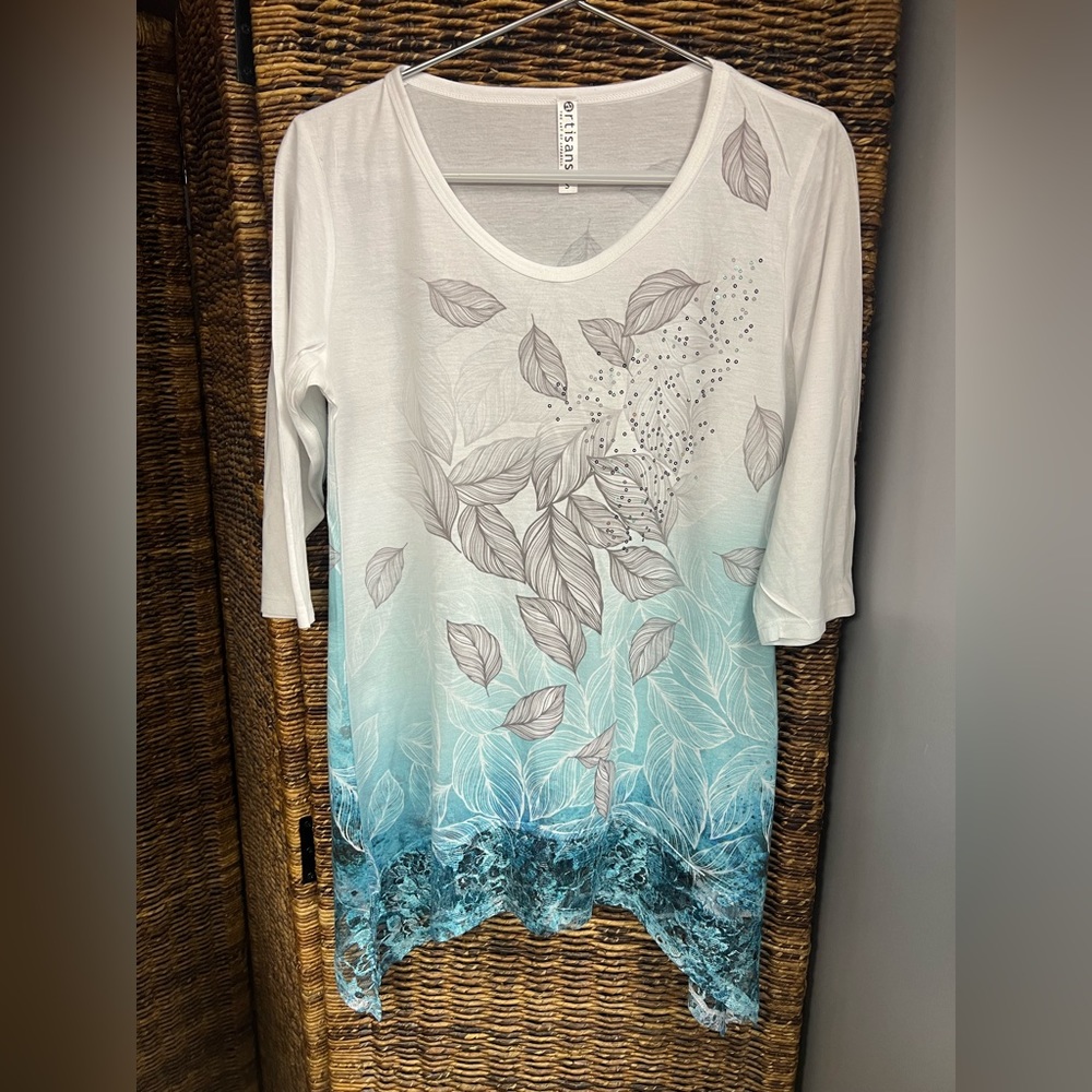 Artisans- Womens Multi-Colored shirt, Size: Small, Leaves, Lace,‎ and sequins.